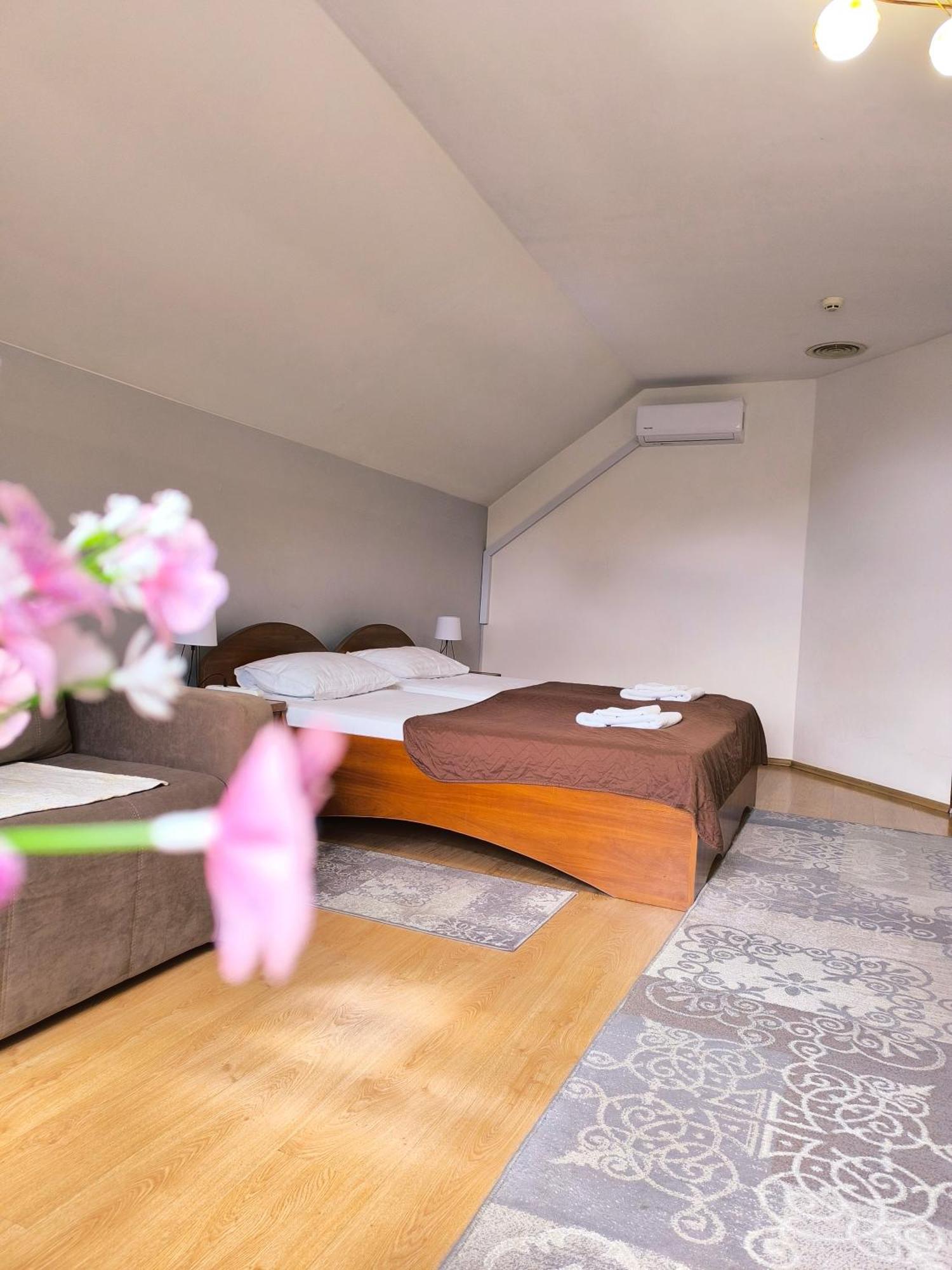 Hotel Delfin Mukačevo Pokoj fotografie